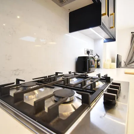 Stunning 2 Bed Apartment Londres Extérieur photo
