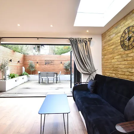 Stunning 2 Bed Apartment Londres Extérieur photo
