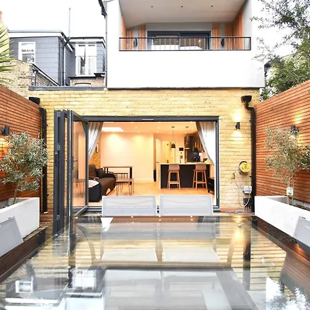 Stunning 2 Bed Apartment Londres Extérieur photo