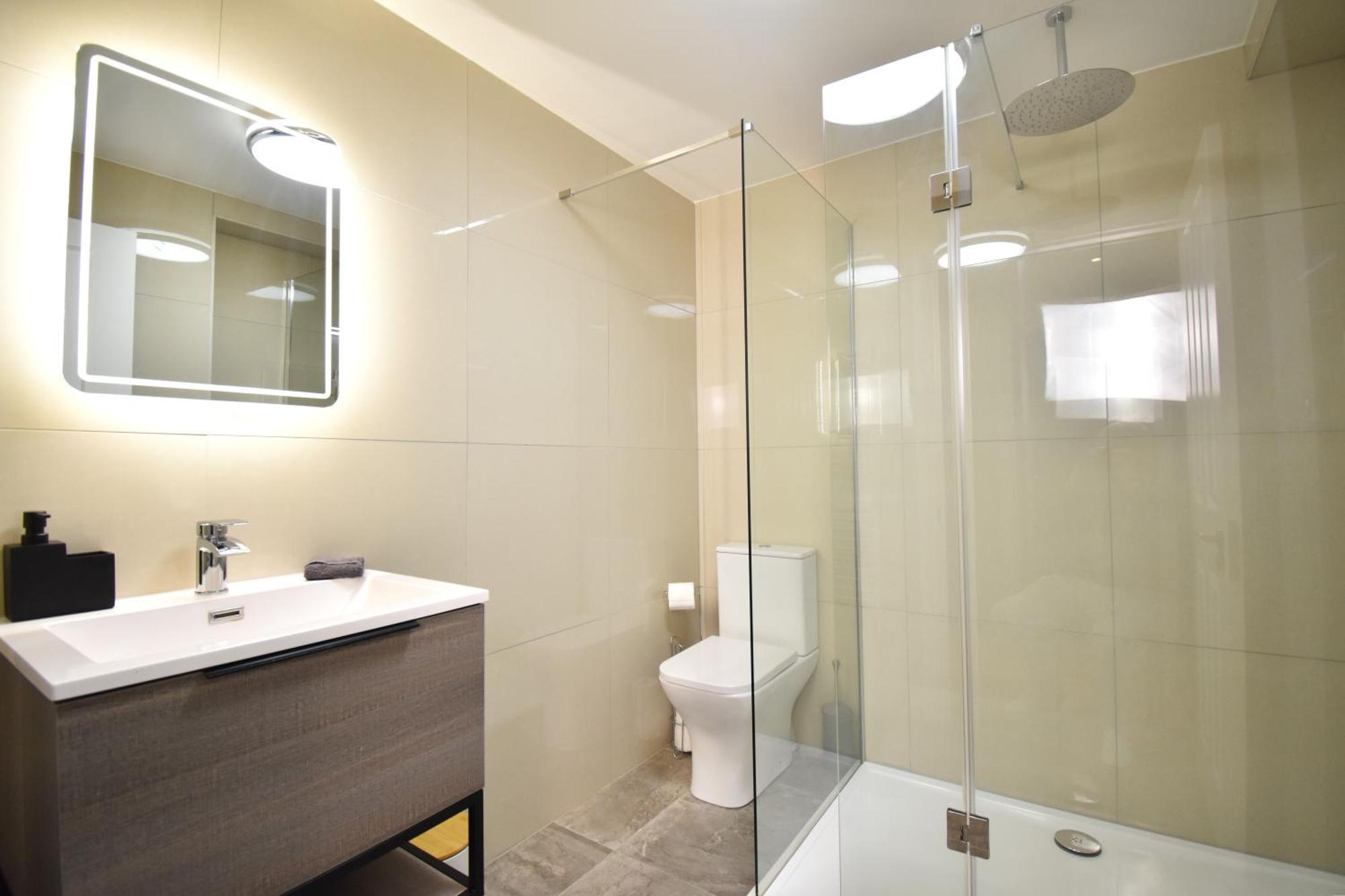 Appartement Stunning 2 Bed *